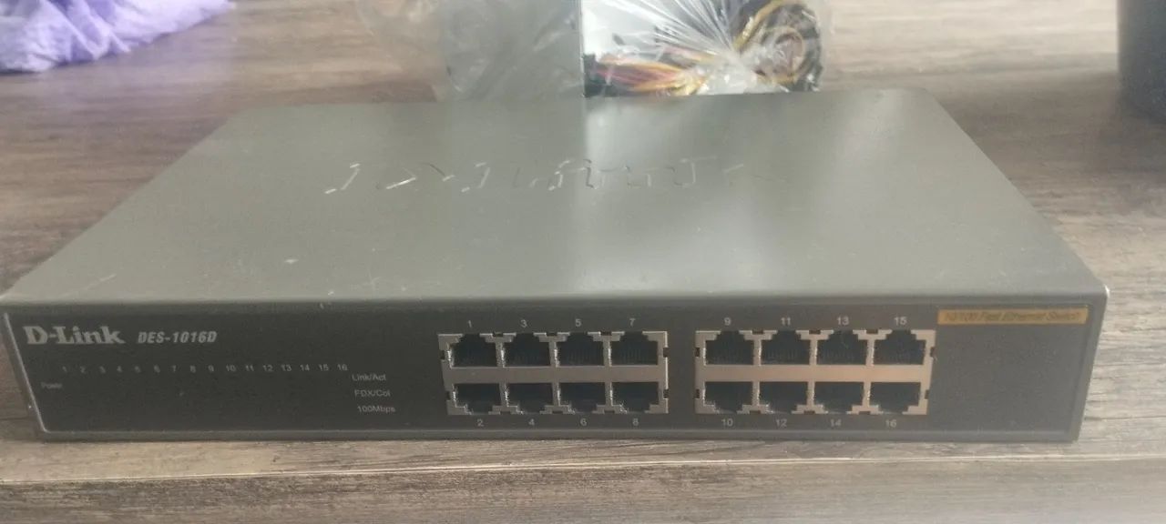 Switch D-link 16 Portas Des-1016d 10/ 100mbps 