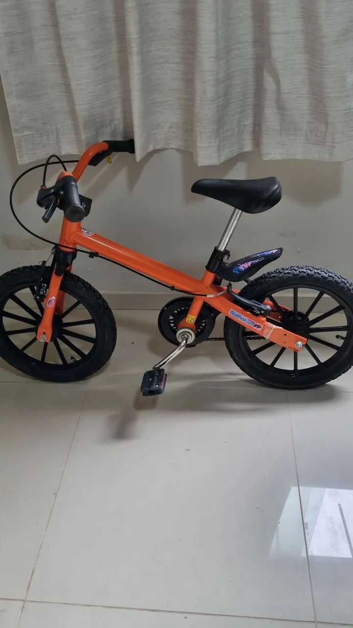 Vendo bicicleta infantil sem rodinhas