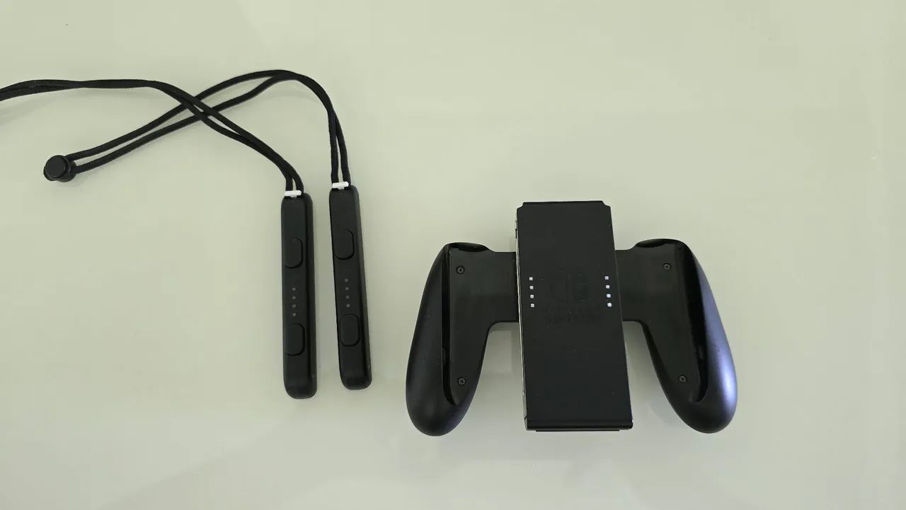 Nintendo Switch (ver2) + Pro Controller - Foto 4