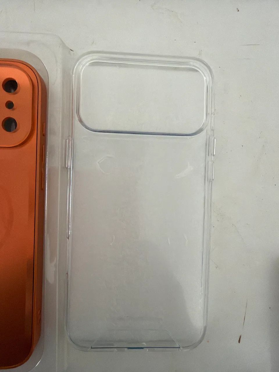 Capa 17 pro max laranja - Foto 4