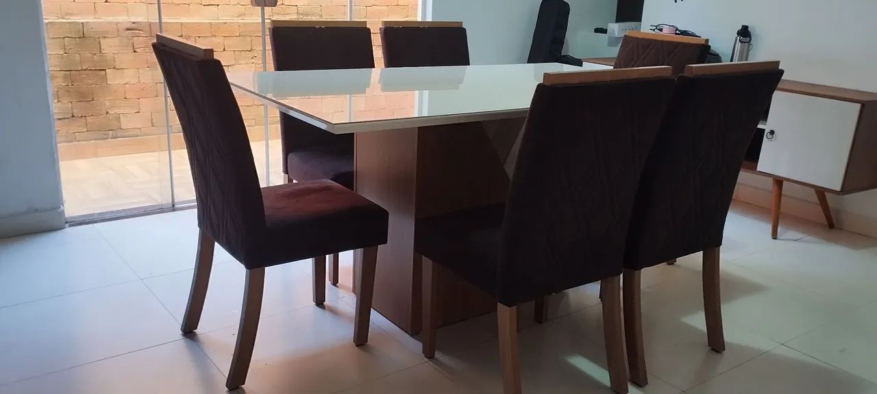 Mesa Laqueada 6 cadeiras 