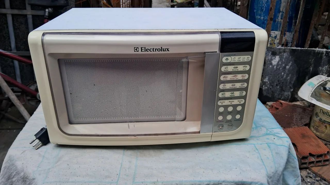 Microondas Electrolux 127 VOLTS  - Foto 2