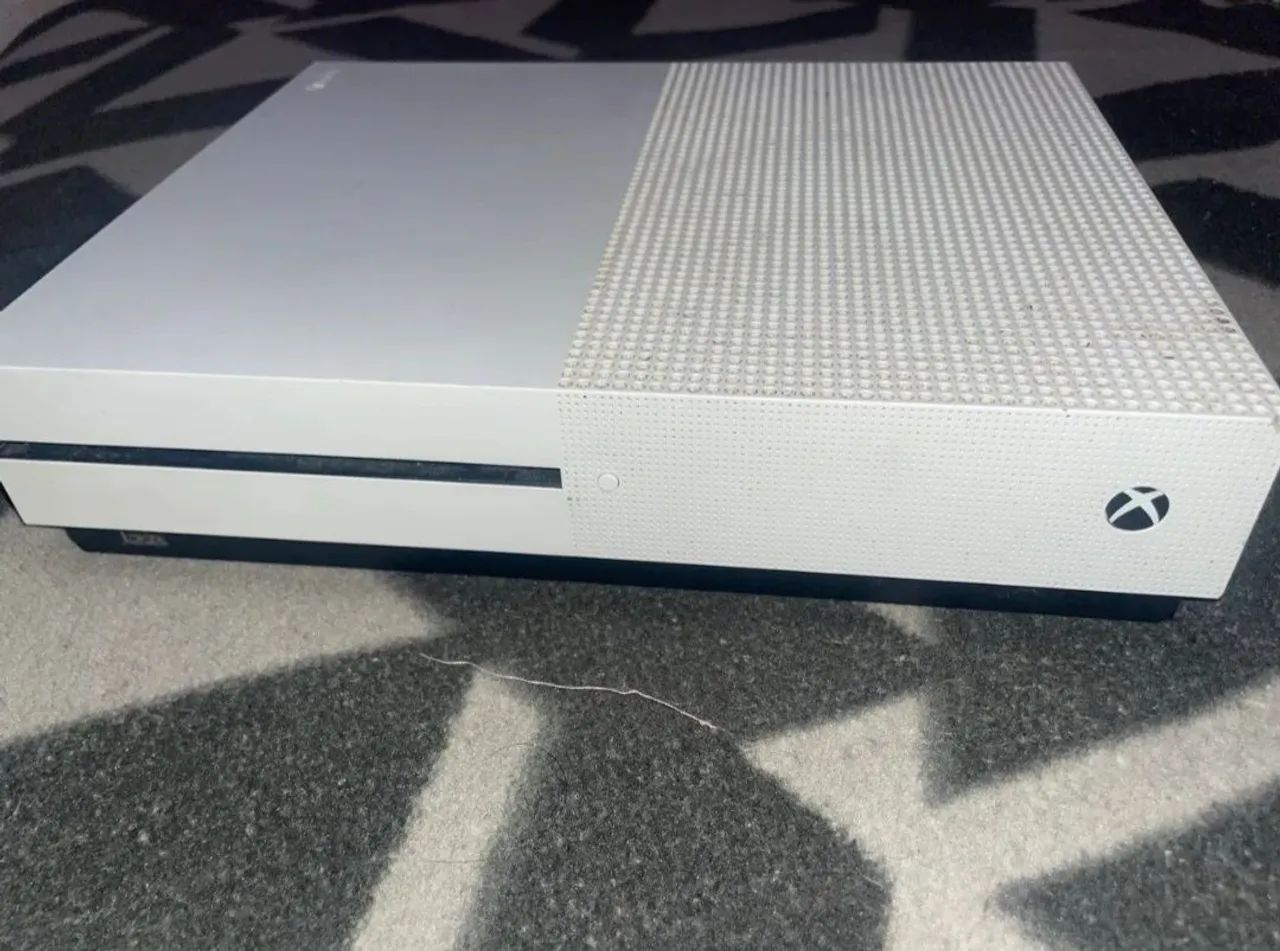 Xbox One S 1TB (aceito oferta) - Foto 2