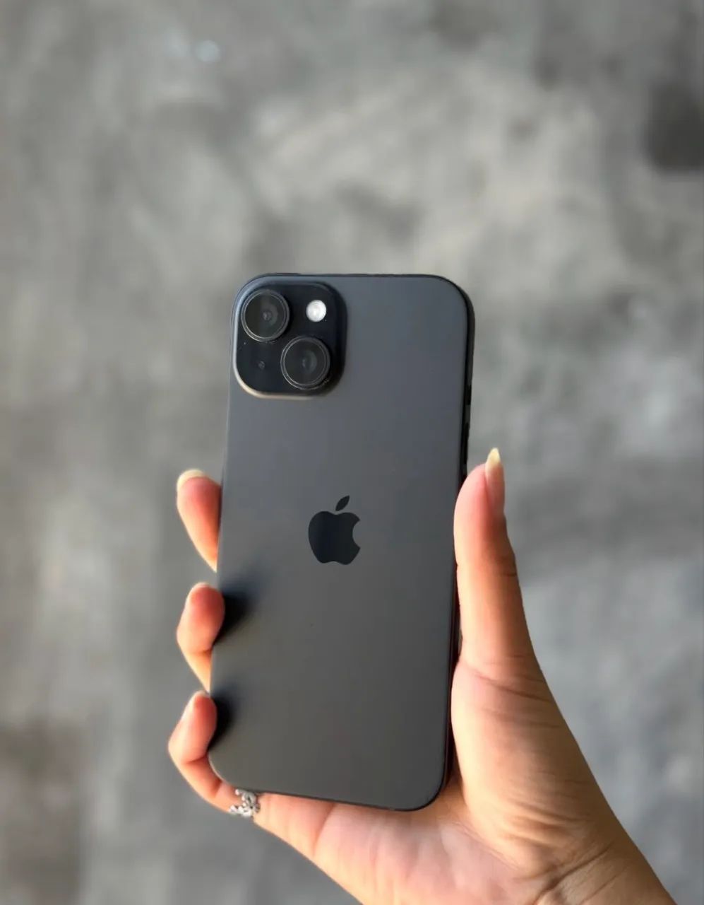 iPhone 15 128GB 