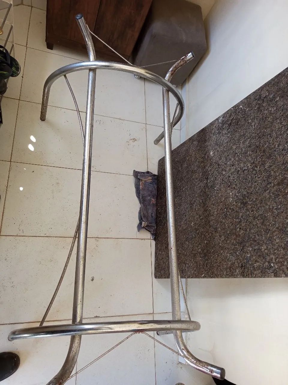 Mesa de mármore de inox de 6 cadeira  - Foto 3