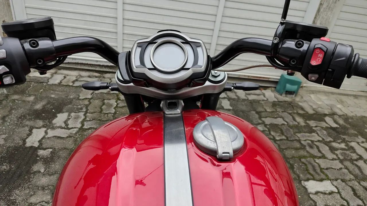 Rocket 3R 2500cc - Foto 5