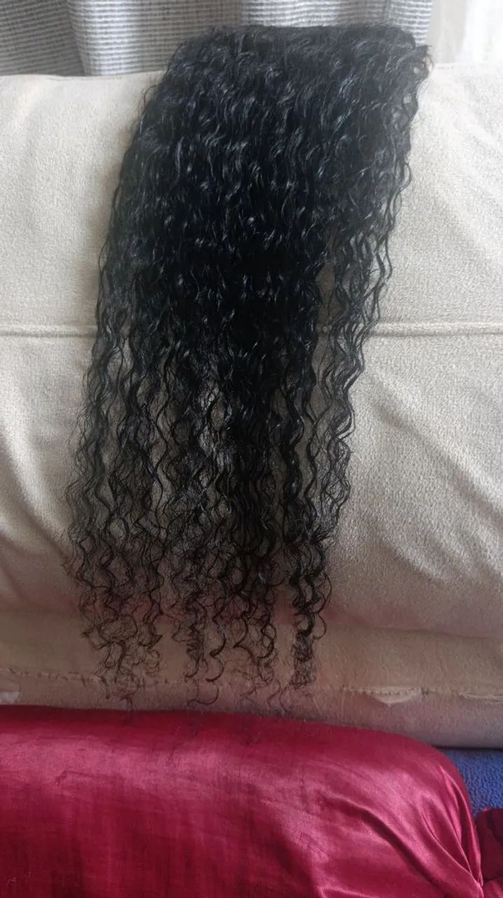 Cabelo humano cacheado 65cm