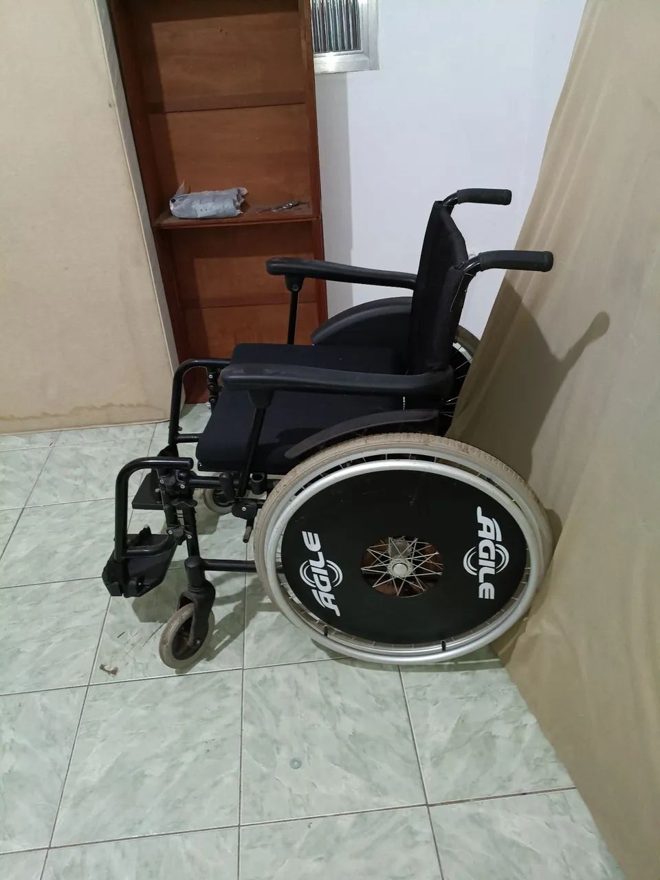 Cadeira de roda Agile nunca foi usada  - Foto 5