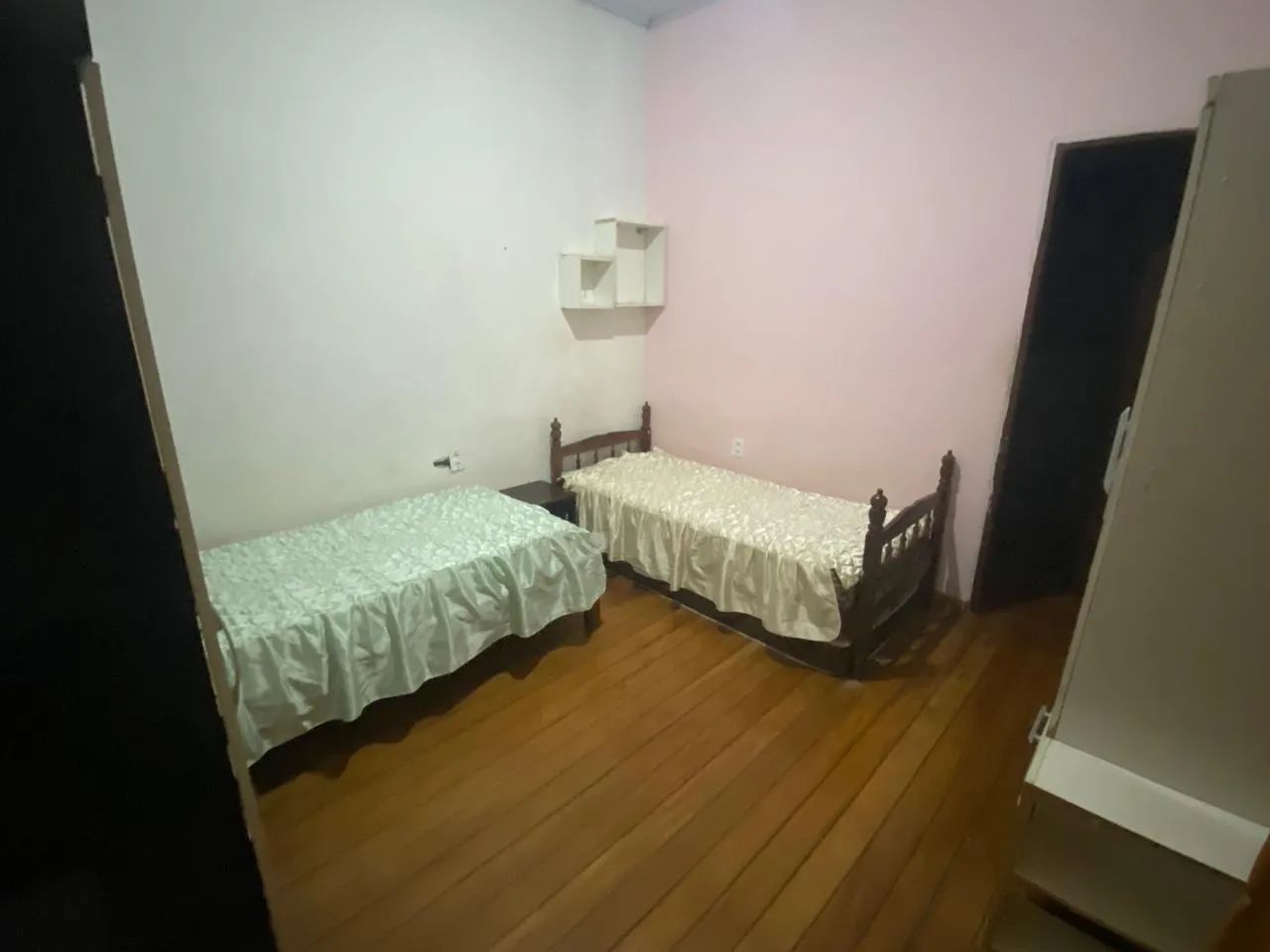 Aluguel de quarto COMPARTILHADO para MULHERES