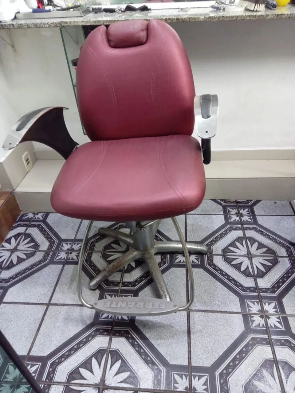 Cadeira de cabeleireiro profissional 
