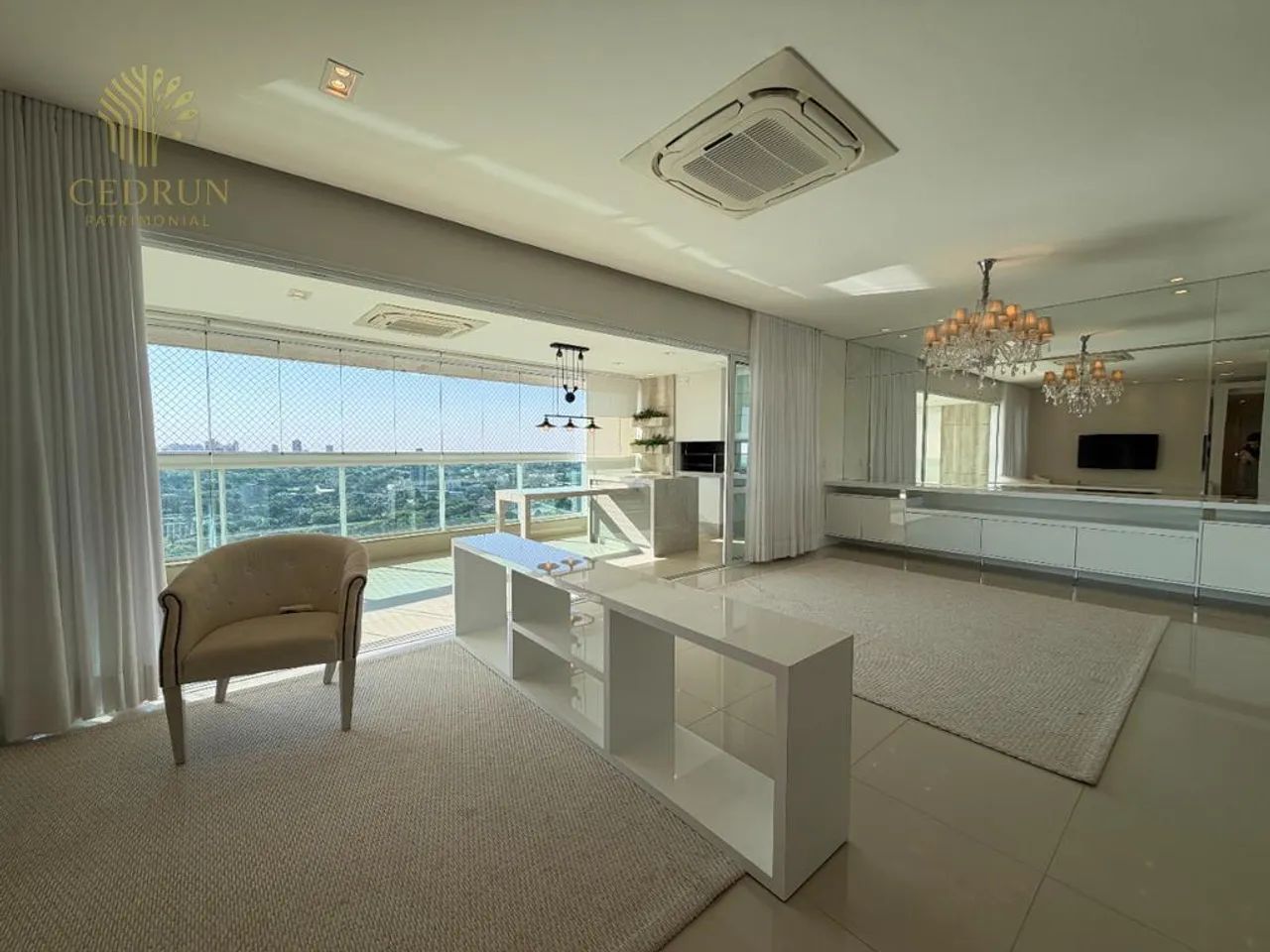 Apartamento para alugar em Maringá, Zona 08, com 3 suítes, com 179 m², Edifício Maison Vic