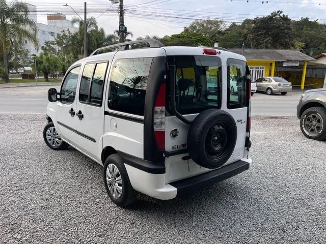 Fiat Doblo ELX 1.8 MPI 8V Flex 2009 - Foto 4
