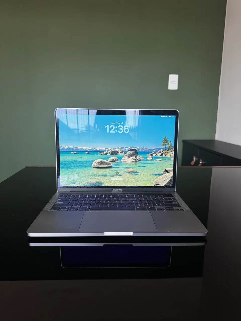 MacBook Pro 2020 - 16GB ram 512SSD - i5 - touchbar