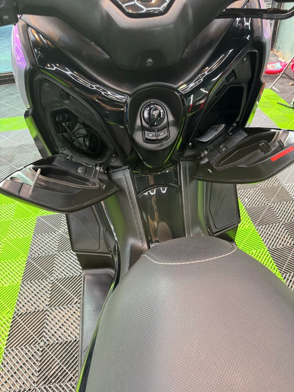 Yamaha XMAX 250 2022 - Foto 4