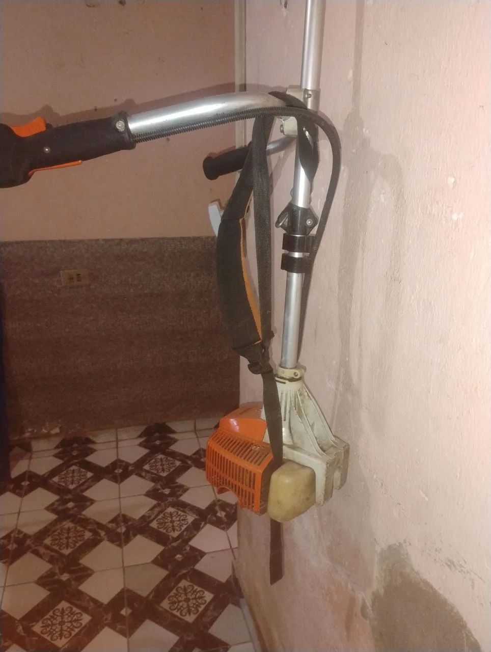 Roçadeira Stihl FS 80 - Foto 2