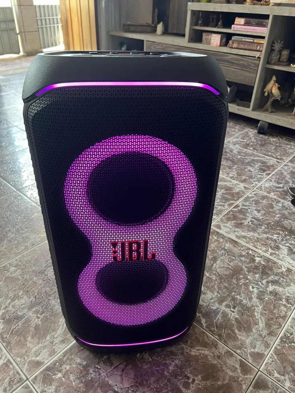 Vendo caixa de som Jbl partybox stage 320.