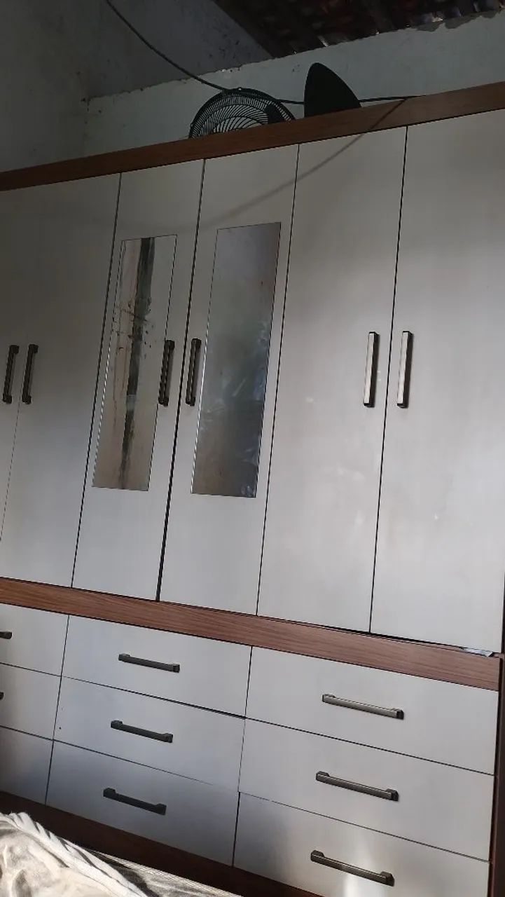 Guarda roupa de casal 