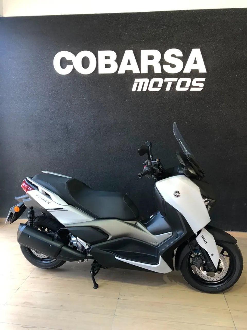 YAMAHA XMAX 250 CONNECTED 2025!