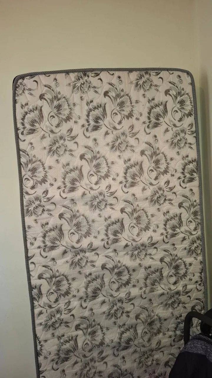 Vende-se colchão de solteiro d33 Toraflex - Foto 3