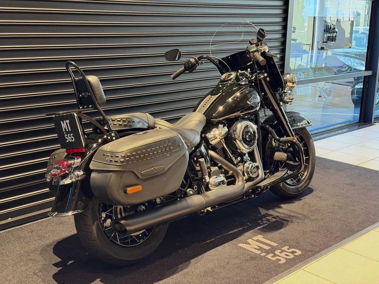 Harley-Davidson Softail Classic - Foto 3