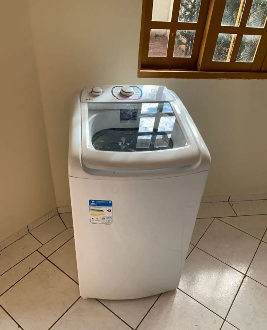 MÁQUINA DE LAVAR ROUPA 
