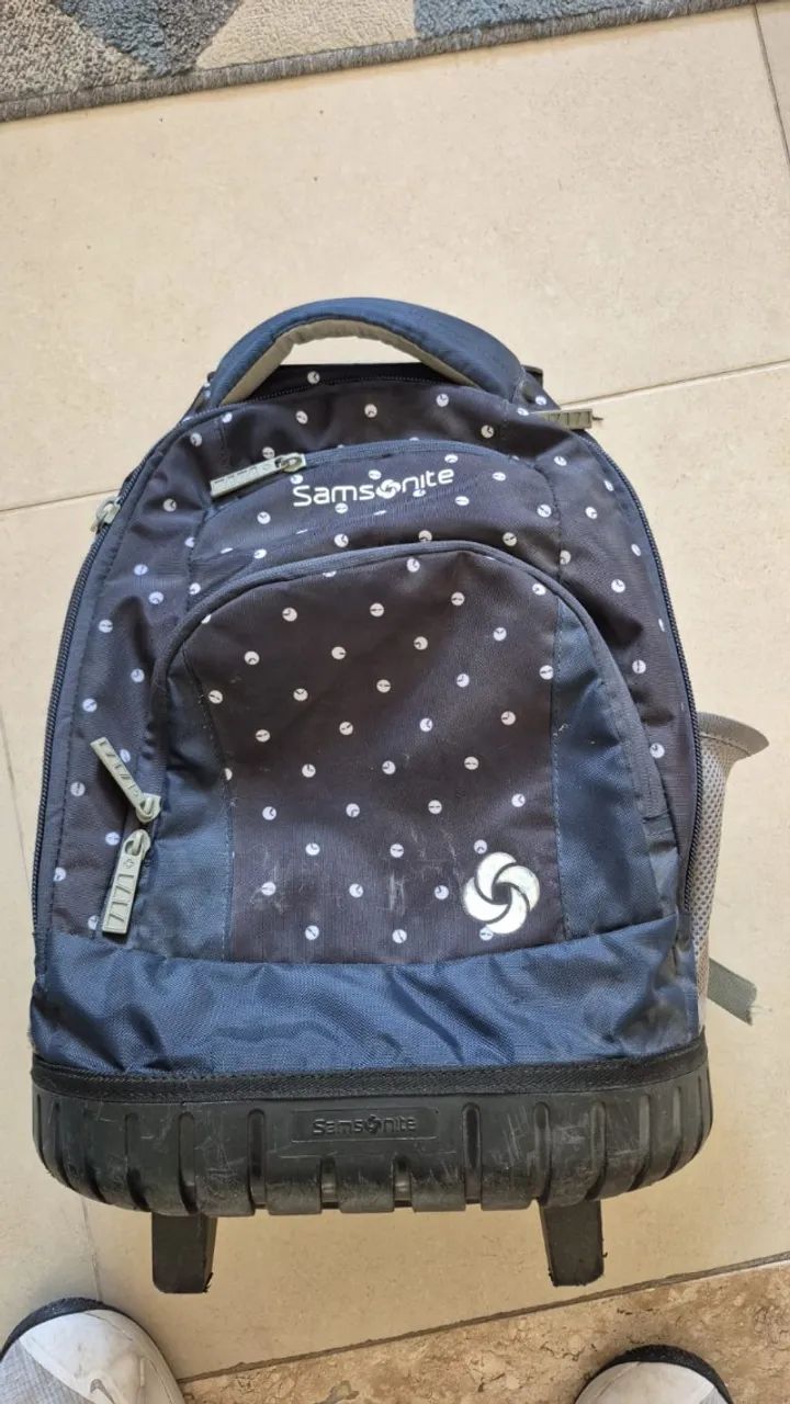Mochila Samsonite com Rodinhas - Espaçosa e Resistente - Foto 2