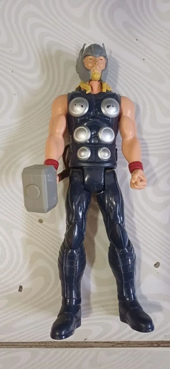 Boneco Marvel original 