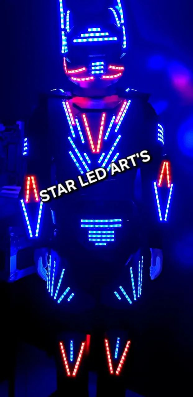 Robô de led - Tamanho humano, novo!