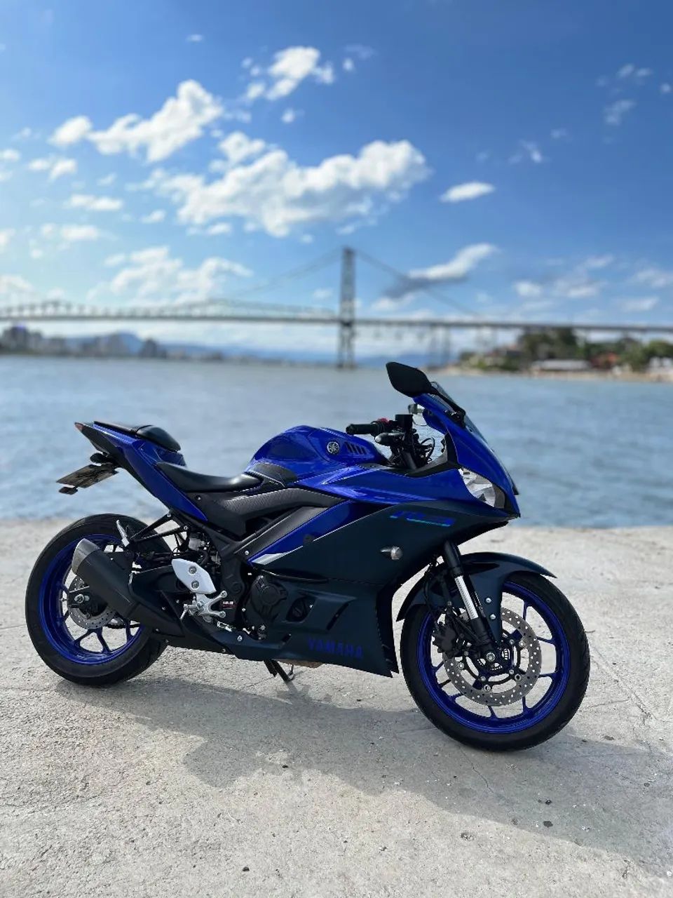 R3 2023 Azul