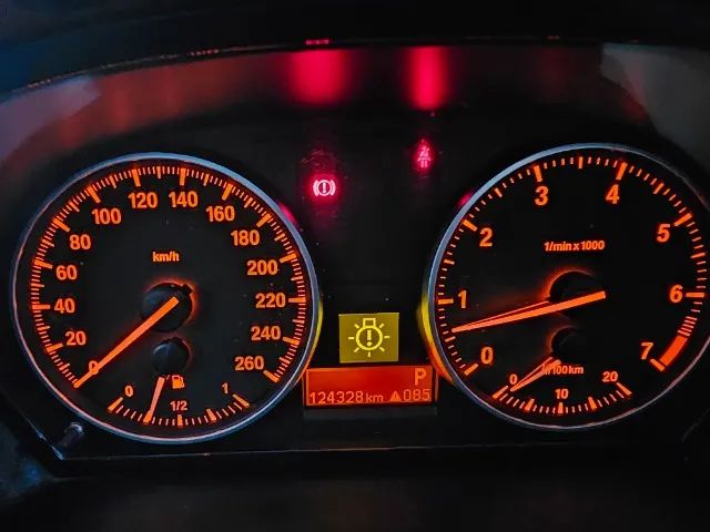 BMW 320I A 2011 - Foto 2