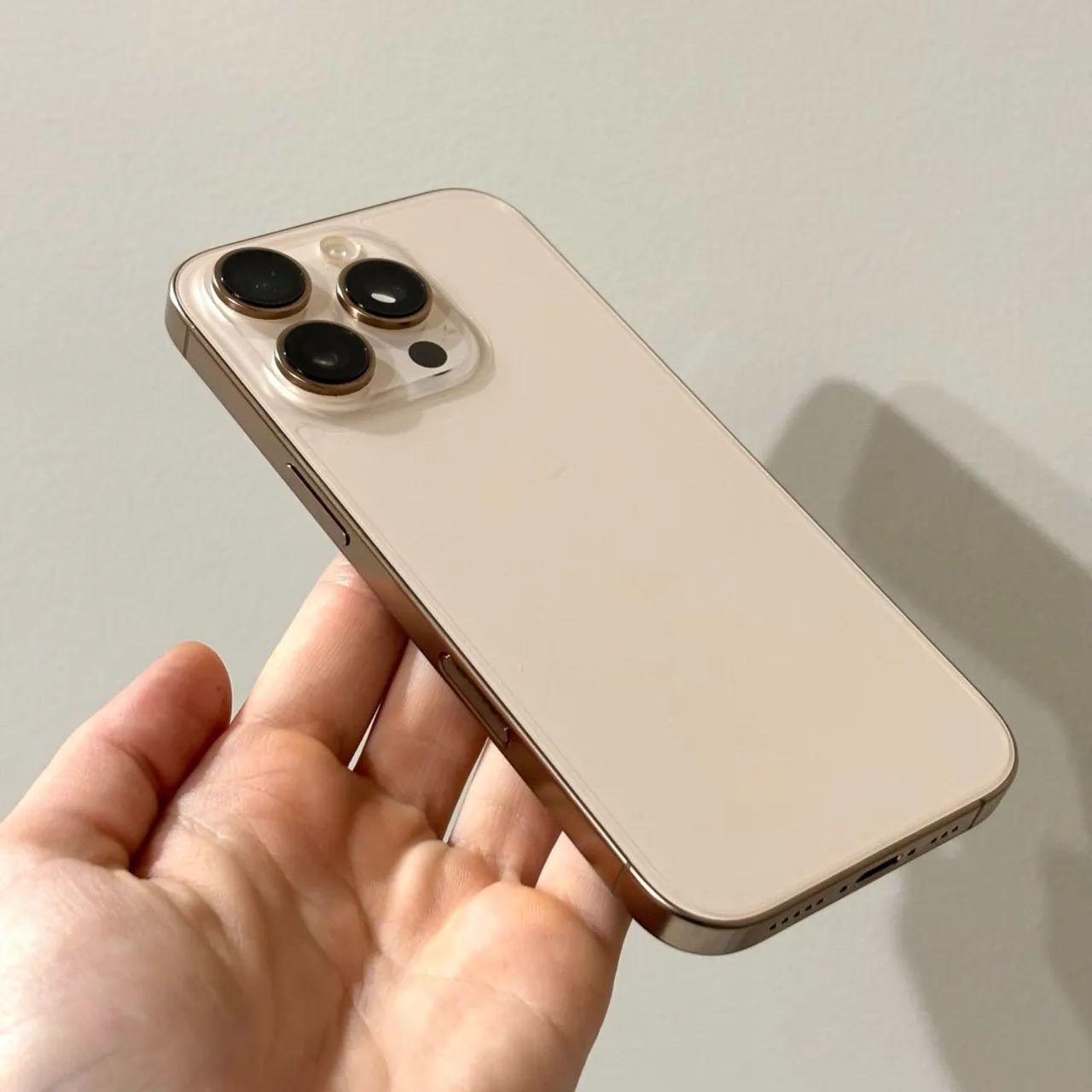 iPhone 16 Pro 128GB - Desert
