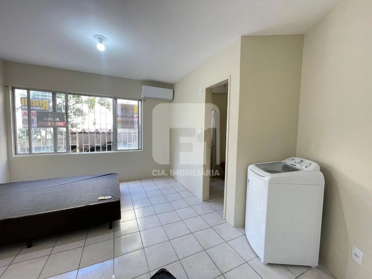 Stduio mobiliado de 35m² na Carvoeira - Foto 3