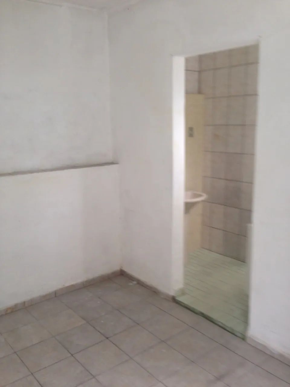 ALUGO CASA DE 3 COMODOS E BANHEIRO, JANDIRA CENTRO - Foto 3