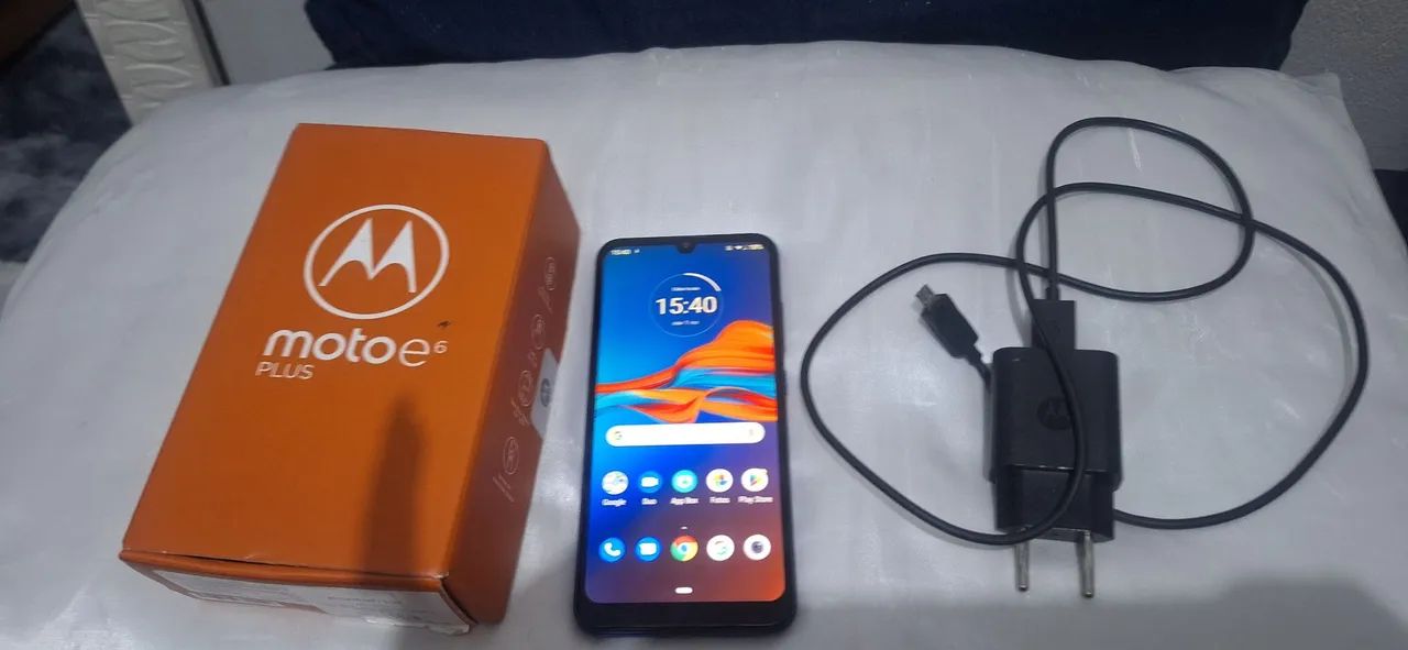 Celular moto e6 plus 64gigas