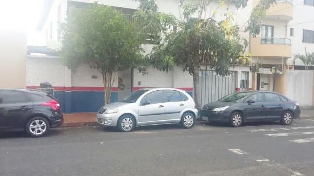 Comercial Casa Comercial em Uberlândia
