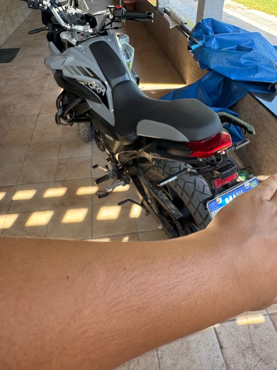 VENDO MOTO ACEITO SOM E CELULAR  - Foto 3