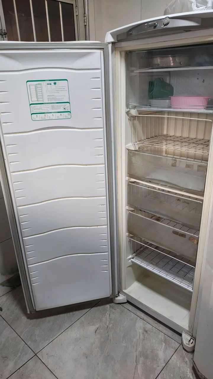 Freezer Consul 220v - vertical
