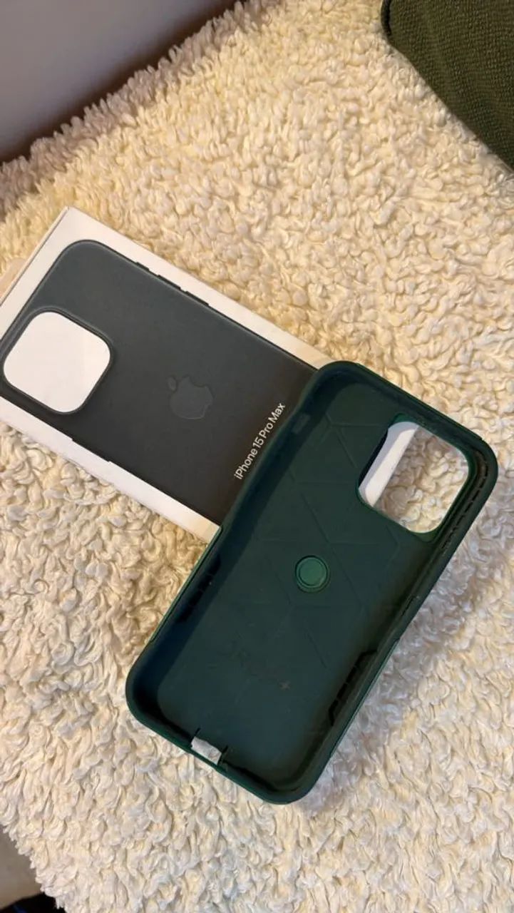 Capa OtterBox Verde iPhone 15 Pro Max - Foto 2