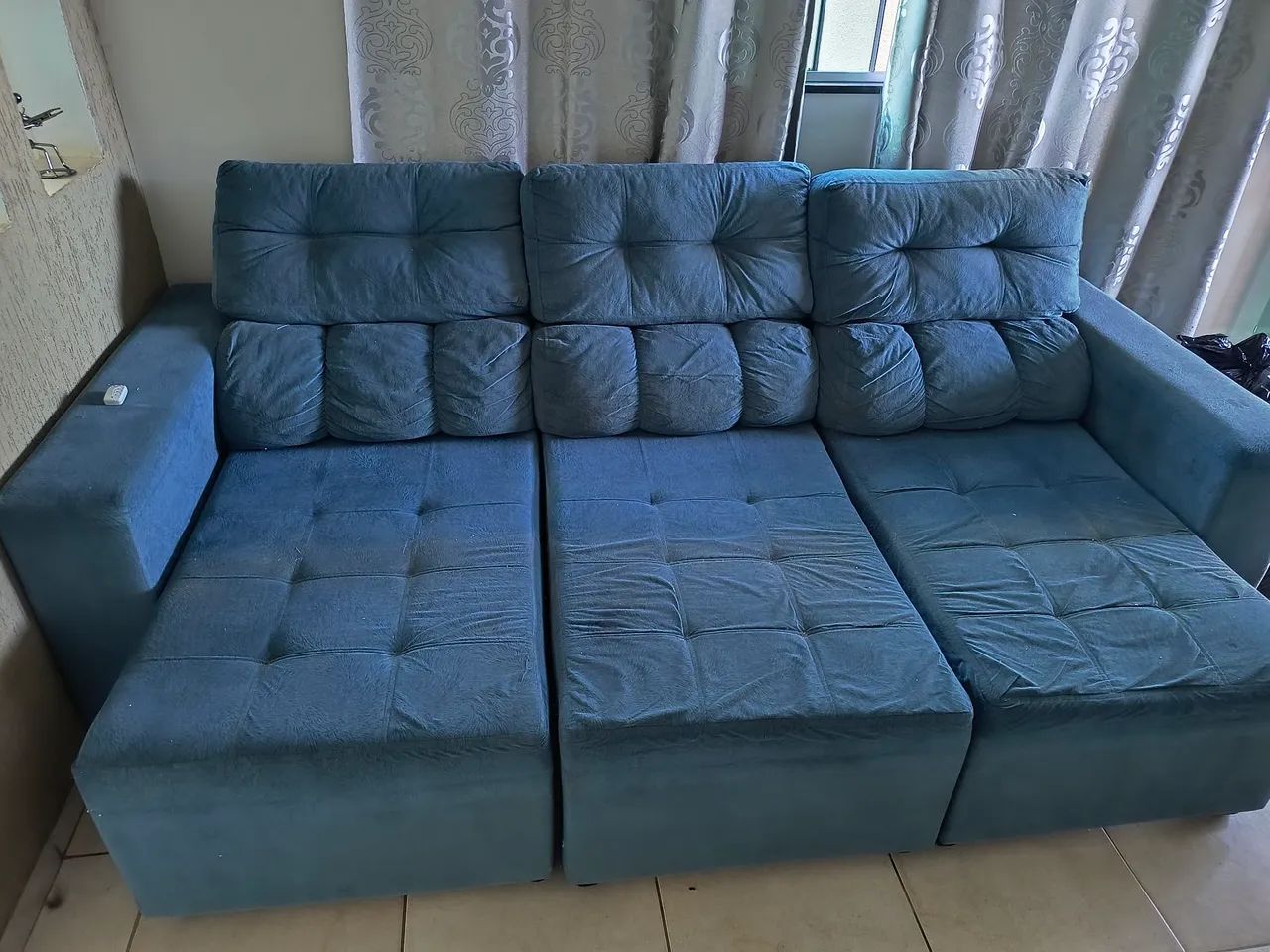 Sofá Retrátil e Reclinável 