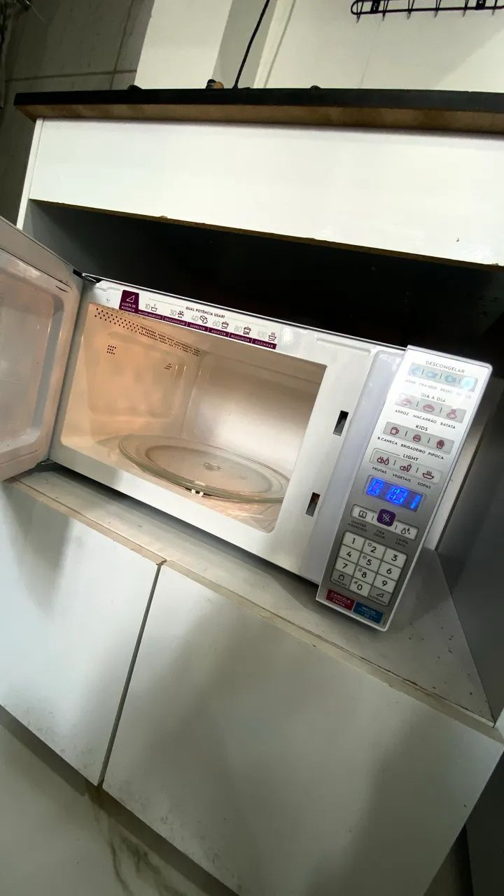MICROONDAS ELECTROLUX 34L - Foto 5