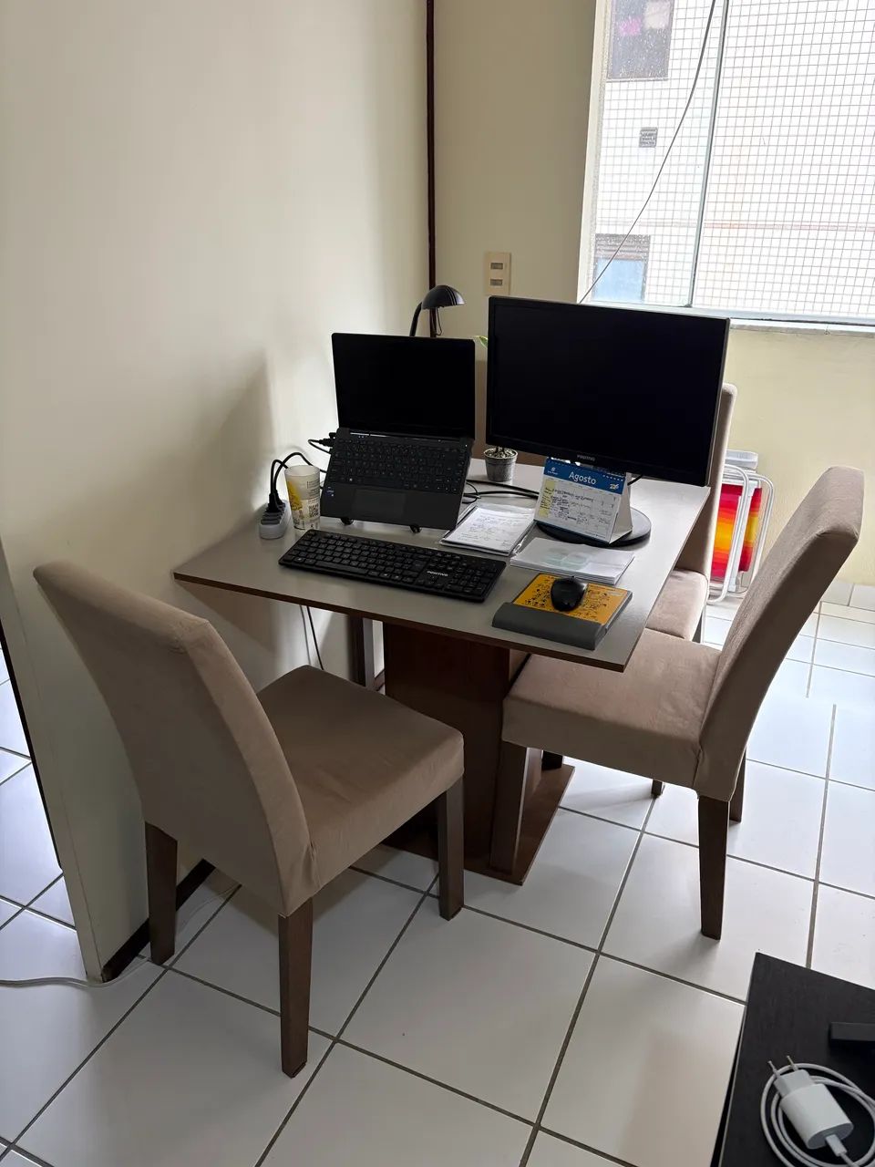 Mesa com 4 cadeiras - Foto 3