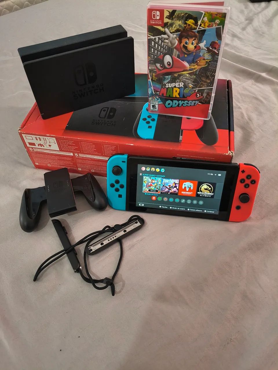 Nintendo switch + Mario Odissey 