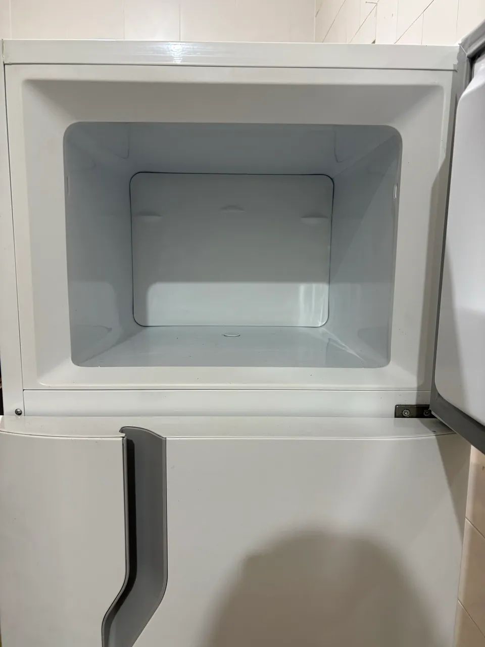 Vendo geladeira Electrolux DC35A 2023 260L - Geladeiras e Freezers Vendo geladeira Electrolux DC35A 2023 260L - Geladeiras e Freezers