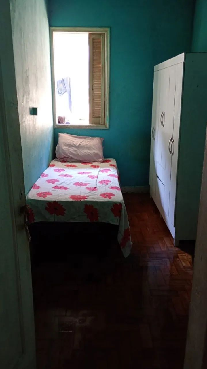 Aluga se quarto mobiliado p rapazes em apartamento  - Foto 2