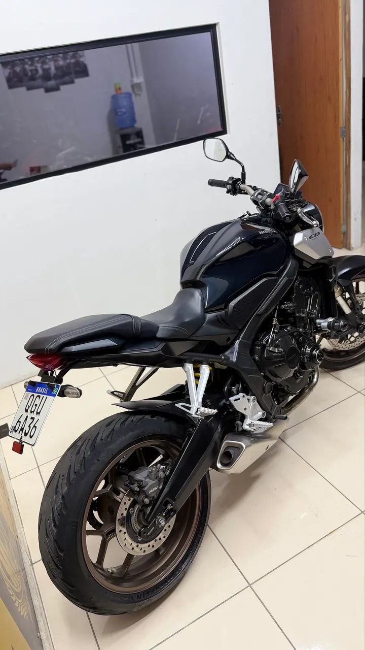 CB 650R 2020 - Foto 4