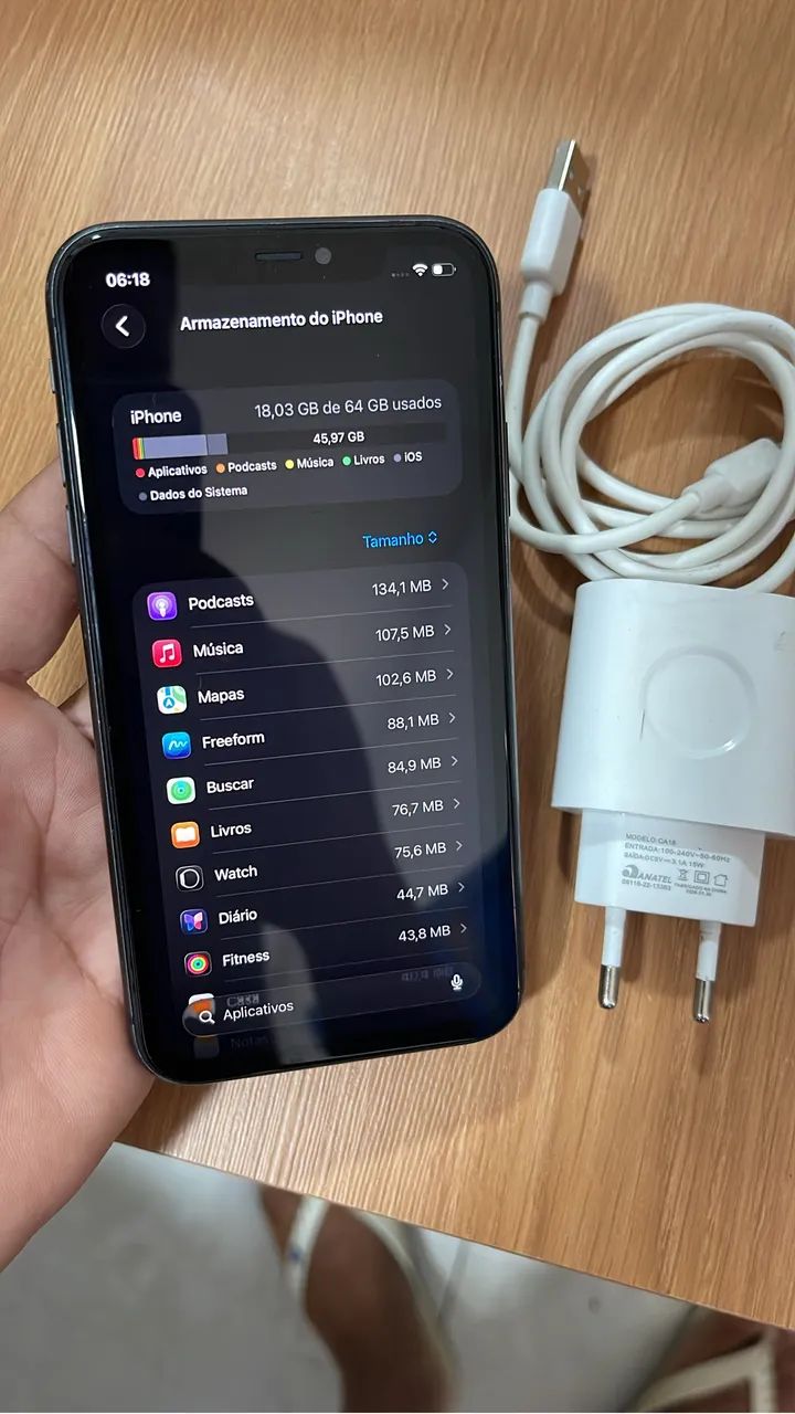 Iphone 11 64 gb semi novo - Foto 2