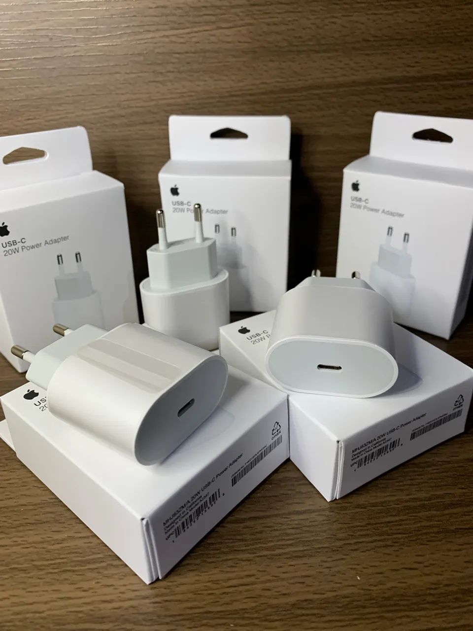 Fonte Carregador Para IPhone  USB-C 20W - Foto 2