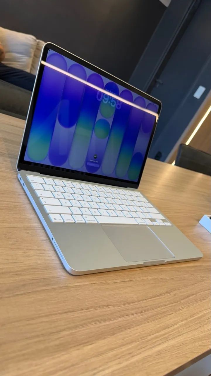 MacBook Neo 8/256 