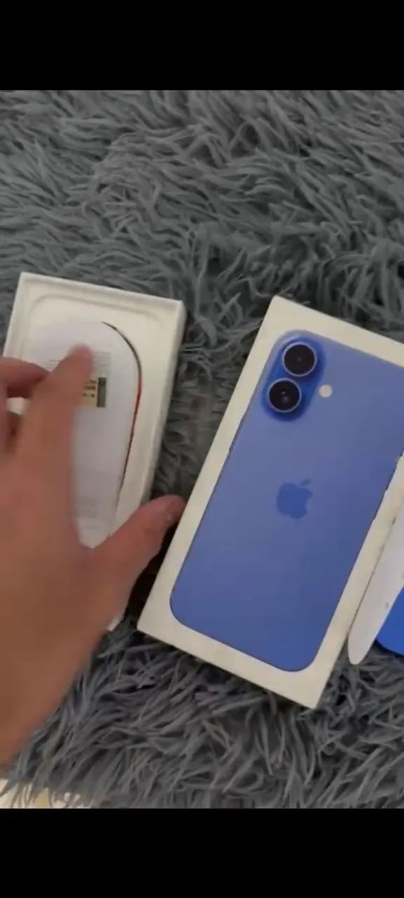 iPhone 16