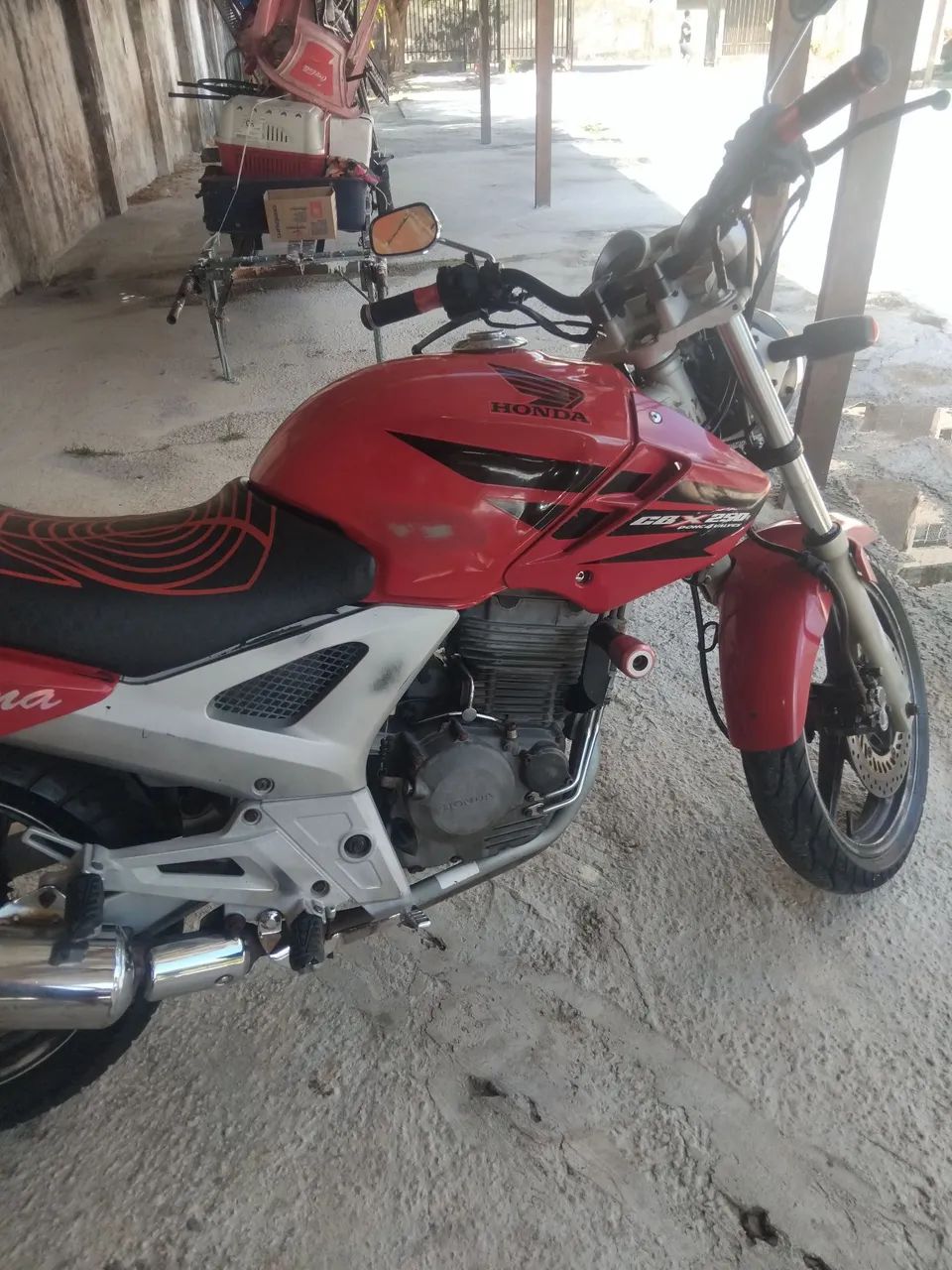 Cbx twister 250